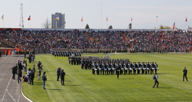 Desfile del 2 de octubre en el estadio El Teniente. Una tradición en Rancagua.