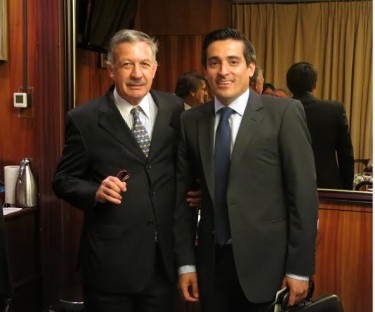 Felipe Letelier junto al ministro del Interior, Rodrigo Peñailillo.