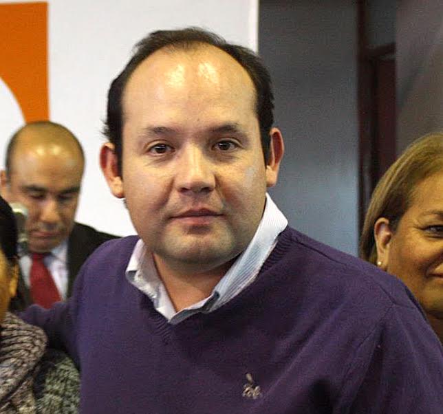 Pedro Hernández declina seguir carrera parlamentaria y continuará como