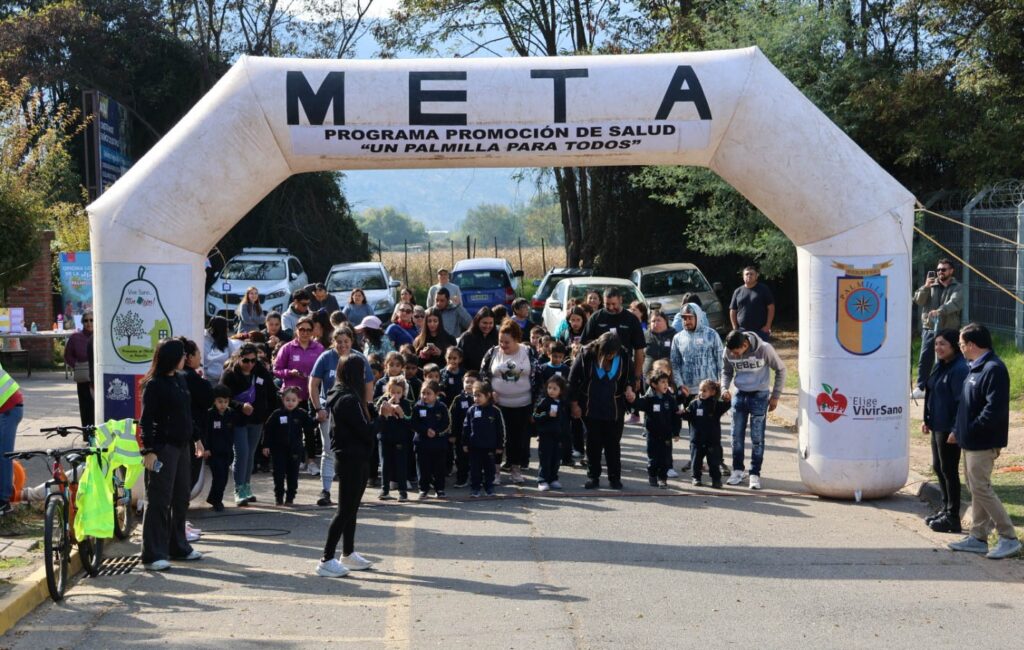 Palmilla vivió masiva Corrida Familiar del colegio Margot Loyola