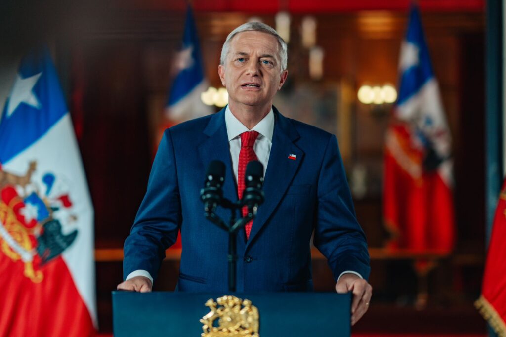 Primera cadena nacional del presidente Kast: “Si bien algunas decisiones son difíciles, el futuro del país agradecerá el coraje”