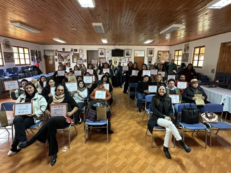 30 emprendedores de Paredones fueron beneficiados con programa “Emprendamos Semilla” de FOSIS