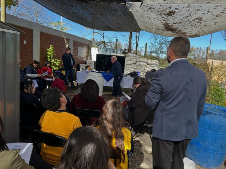 Escuelas de Codegua fortalecen producción sustentable