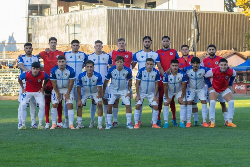 Misión evitar pelear el descenso: ¿Quién es el nuevo entrenador de Deportes Santa Cruz?