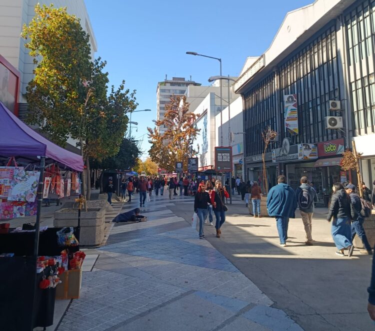Locatarios del centro respiran: Ventas suben en la previa del Día de la Madre
