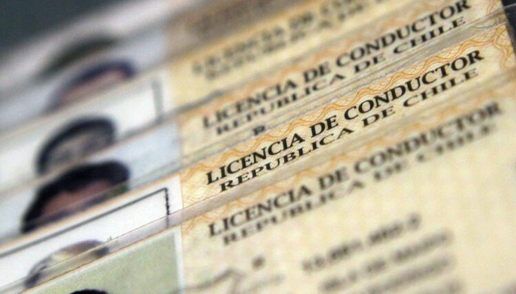 Dos nuevos detenidos en el "Caso Licencias" en Requínoa: Habrían cobrado hasta $2 millones por el documento