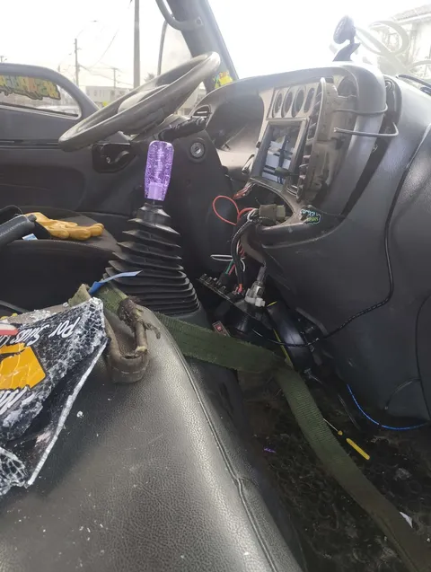 Familia denuncia robo de herramientas desde dos grúas en Villa Florencia de Rancagua