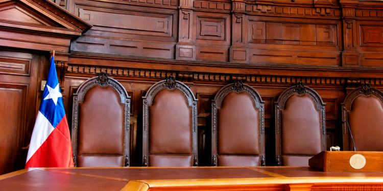 Jueces que viajaron al extranjero con licencia médica: Corte Suprema inició revisión caso a caso