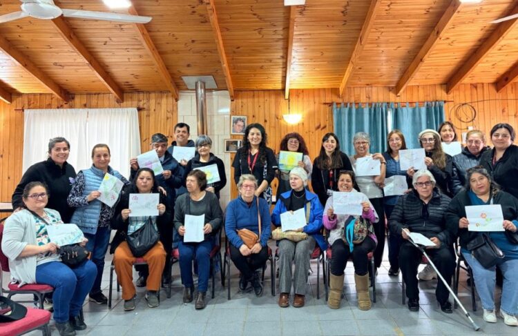 Hospital de Pichilemu impulsa espacio de apoyo para personas cuidadoras y familias